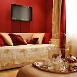 San Faustino Rome Colosseum 4*
