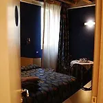 Bed and Breakfast San Faustino Rome Colosseum 4*