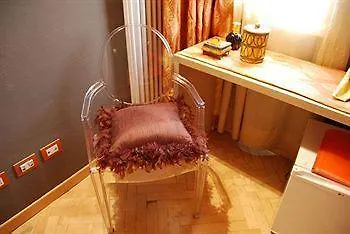 فندق مبيت وإفطار San Faustino Rome Colosseum 4*