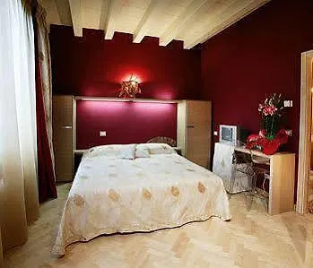 San Faustino Rome Colosseum فندق مبيت وإفطار 4*
